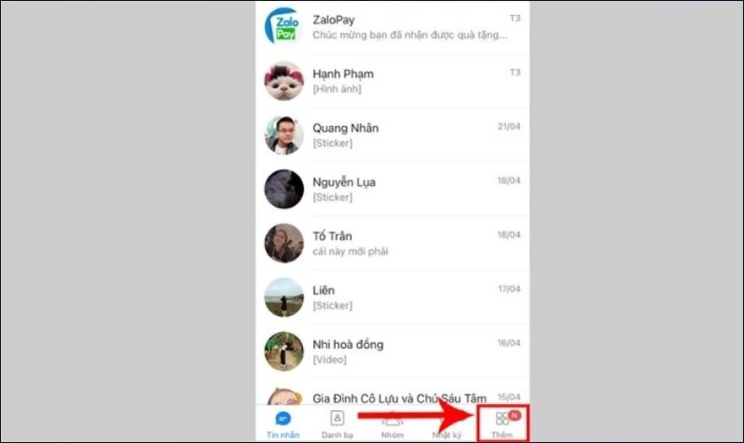 Bạn nhìn phần thanh công cụ phía dưới của ứng dụng, ấn chọn vào Thêm